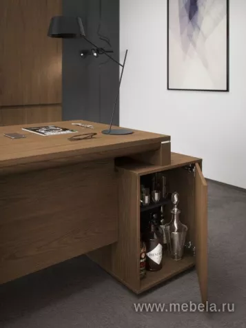 кабинет Velar