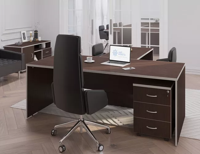 фото кабинет директора Swift №2