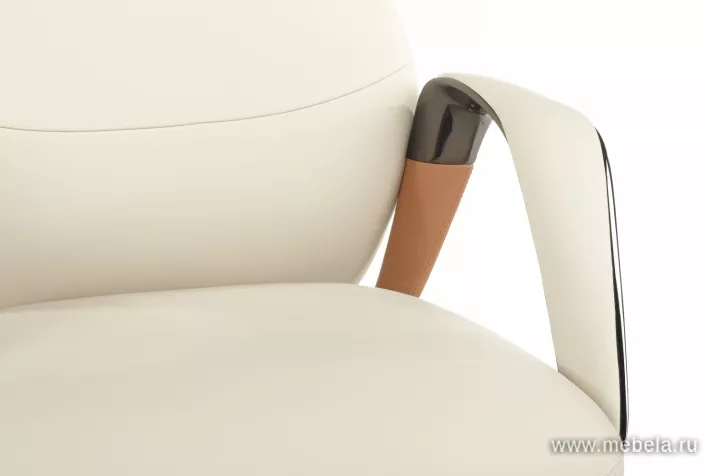 кресло для руководителя RV-Napoli