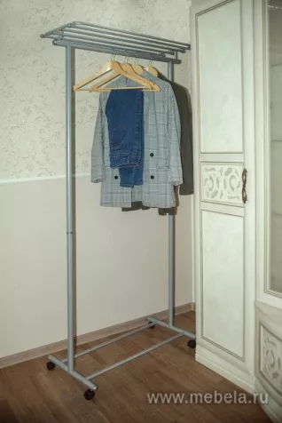 Вешалка общественная М 9 (на колёсах)