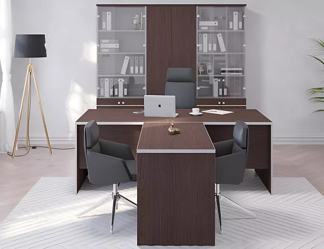 фото кабинет директора Swift №3