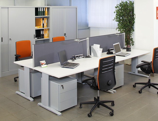 фото мебель для персонала StartUp №4