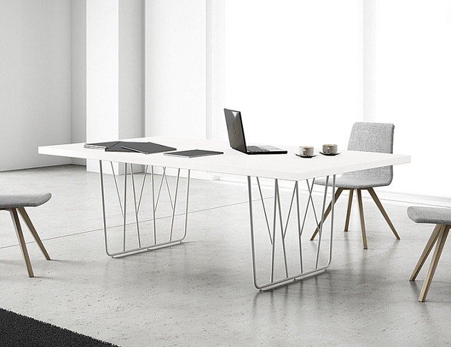 фото столы Deck Meeting №2