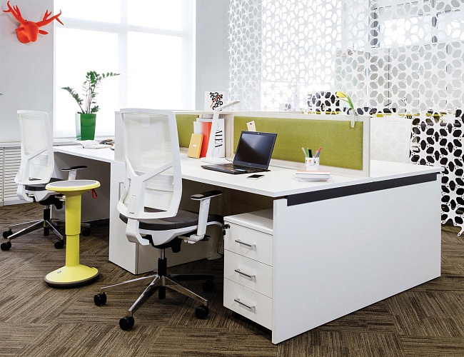 фото мебель для персонала Tour wood