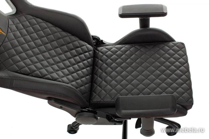 кресло Knight Titan