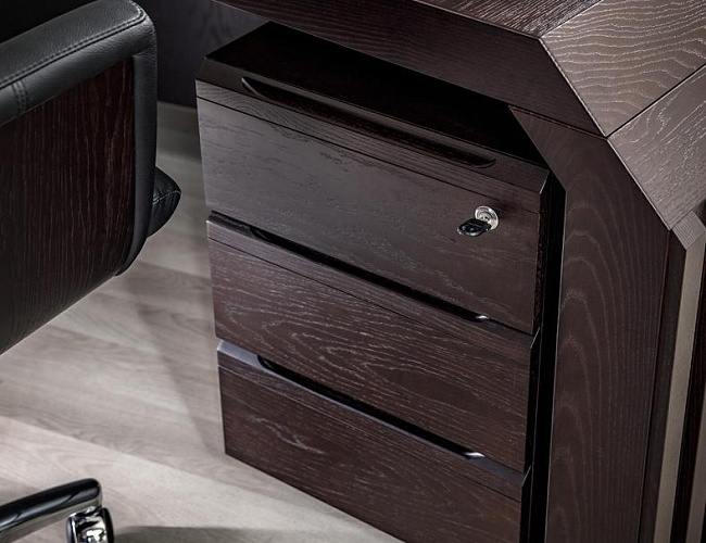 фото кабинет директора Mare №4