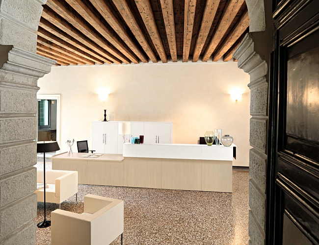 фото ресепшн Factory Light №5