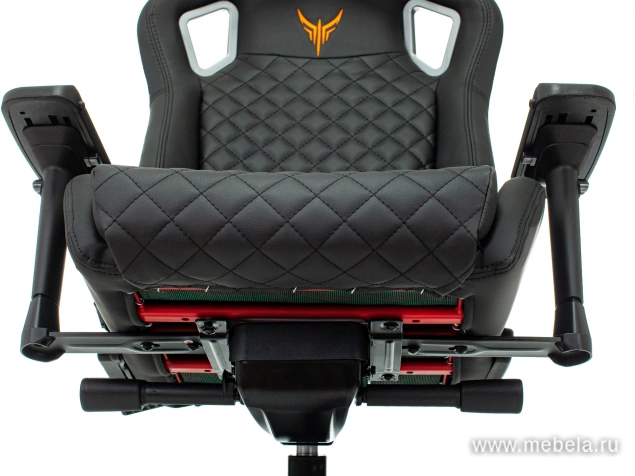 кресло Knight Titan