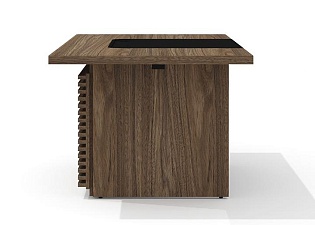 Стол руководителя с декор. траверсом