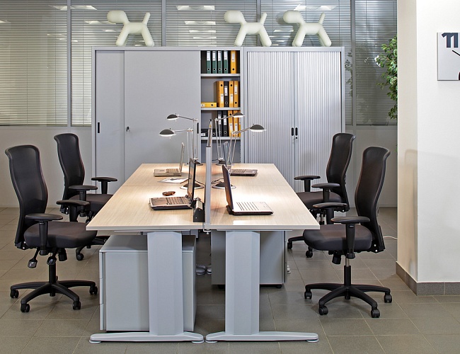 фото мебель для персонала StartUp №2