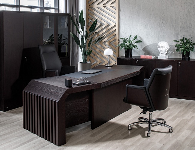 фото кабинет директора Mare