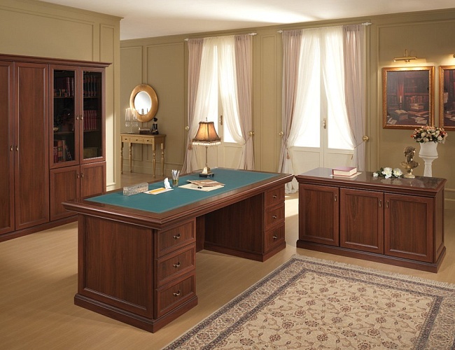 фото кабинет руководителя Napoli №2