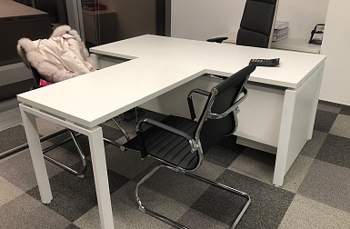 Универ. лизинговая компания