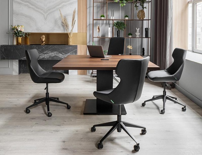 фото столы переговоров Renz